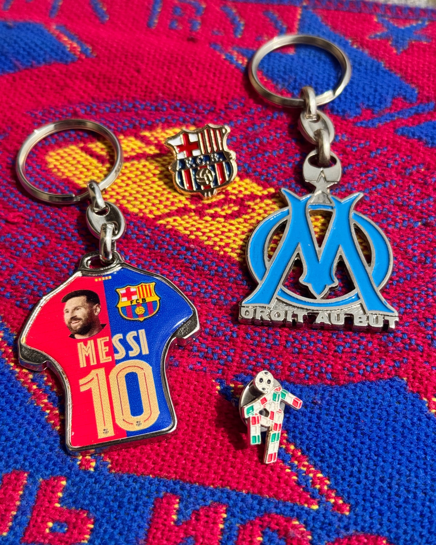 Selection of Vintage Pins & Keyrings