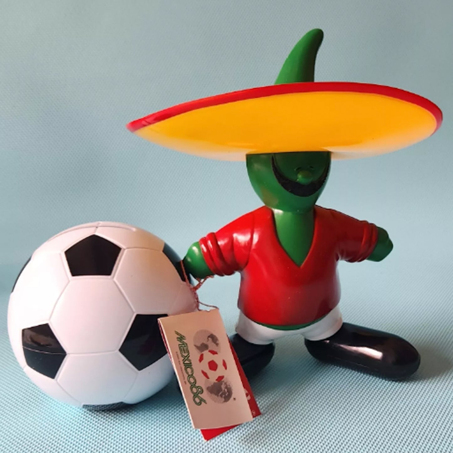 Pique Vintage Mexico 86 Dead Stock Money Box